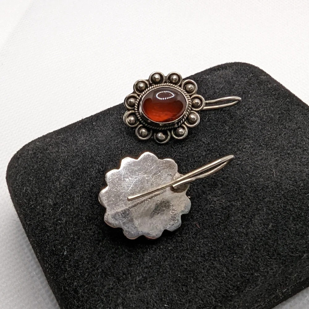 ✨ Vintage Sterling Silver & Carnelian Floral Drop Earrings ✨ - Picture 4 of 4
